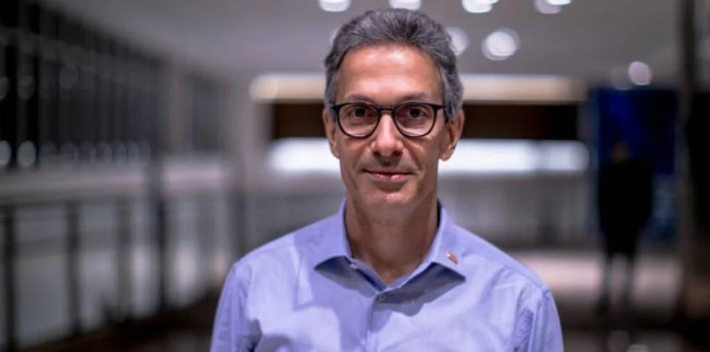 Romeu Zema participa de bate-papo com empresários na ASSECRE em maio