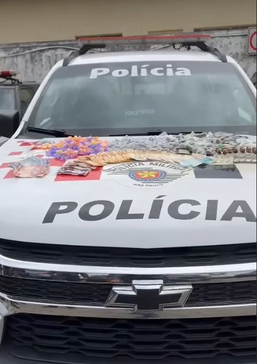 Adolescente é apreendido com drogas em operação com drones da PM e COPOM no Vila Paraíso