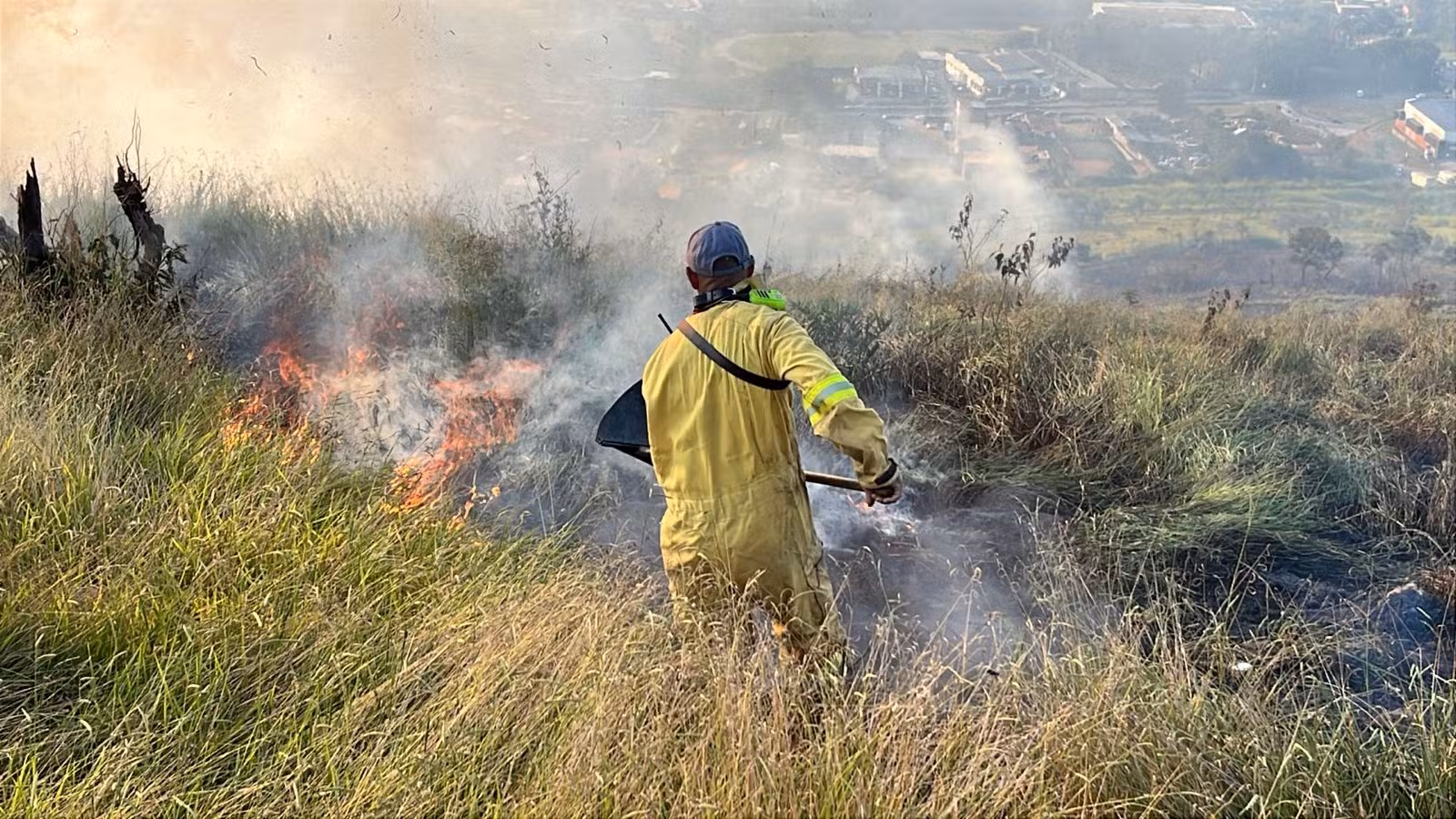 Defesa Civil emite alerta amarelo para risco de queimadas no Vale do Paraíba neste domingo