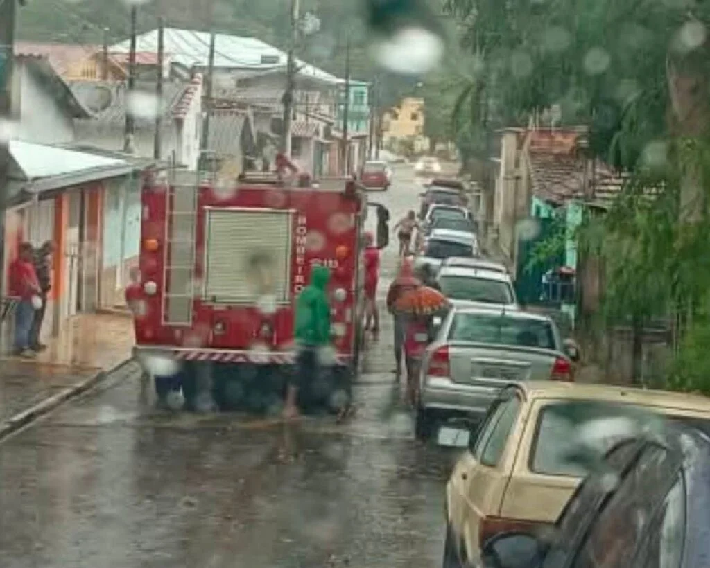 Homem de 56 anos é encontrado morto no Rio Paraíba, em Lavrinhas